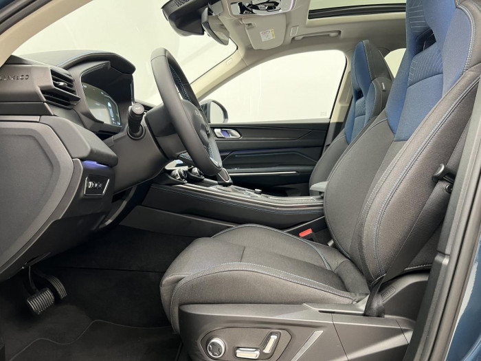 Lynk & Co 01 PHEV DCT 1.maj.