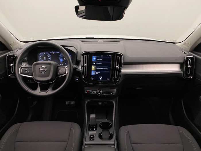 Volvo XC40 T3 MOMENTUM PRO AUT 1.maj 1.5 Momentum