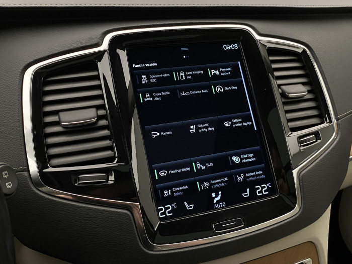 Volvo XC90 B6 AWD INSCRIPTION REZERVACE