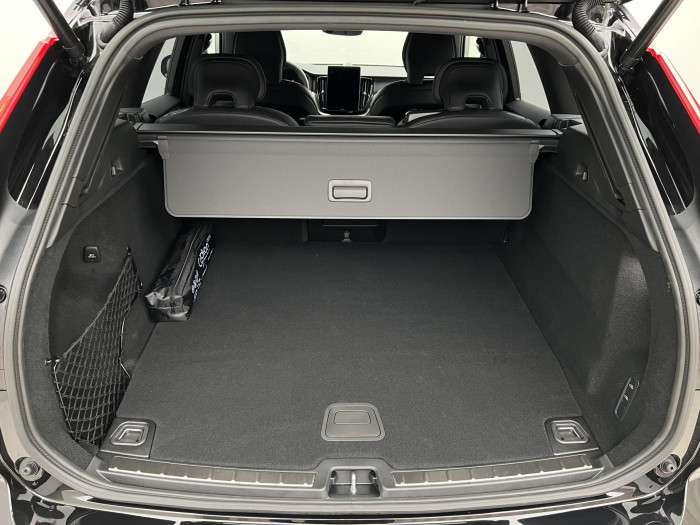 Volvo XC60 T8 AWD RECHARGE BLACK ULTRA