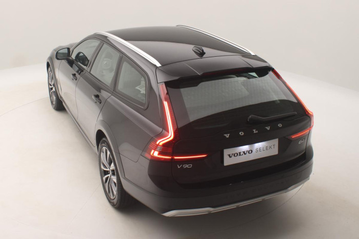 Volvo V90 CC B4 AWD PLUS AUT CZ 1.maj. 2.0 CC CC Plus