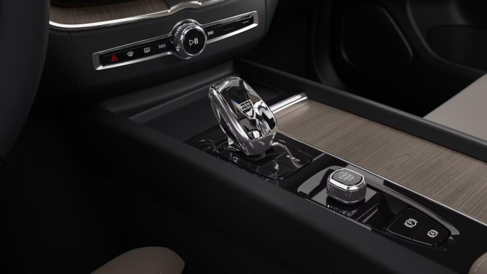 Volvo XC60 T6 AWD AUT RECHARGE DARK PLUS