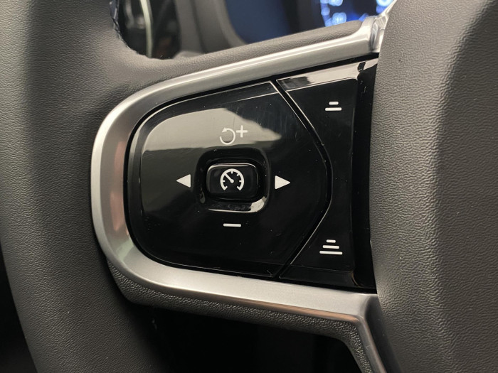 Volvo V60 B4 R-DESIGN AUT