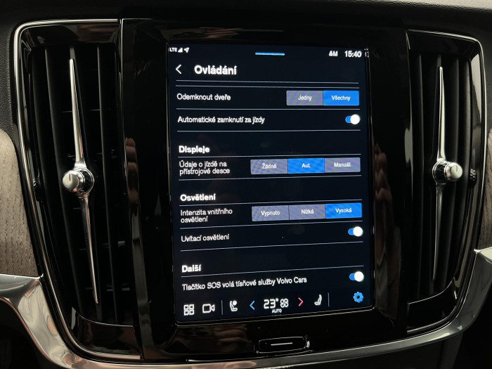 Volvo V90 CC B5 AWD PRO AUT CZ 2.0 CC CC