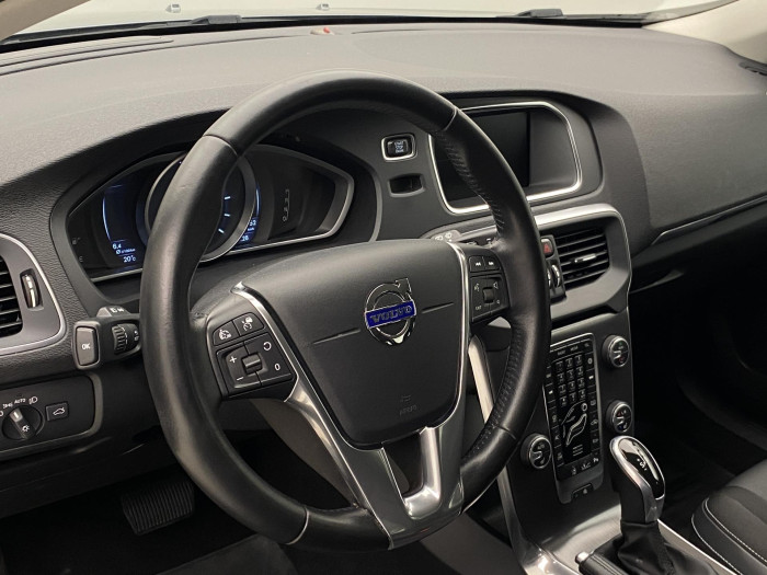 Volvo V40 D3 MOMENTUM AUT 2.0 d Momentum