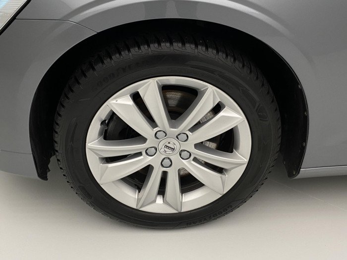 Volvo V60 B4 MOMENTUM PRO AUT REZERVACE 2.0 Momentum