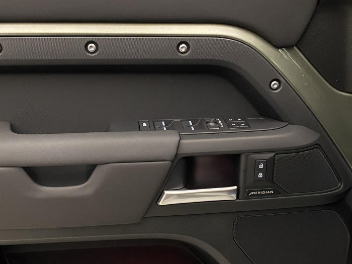 Land Rover Defender 110 P425 X-DYNAMIC HSE AWD AUT 5.0 Dynamic