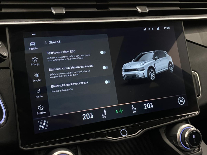 Lynk & Co 01 PHEV DCT AUT 1.maj. REZERVACE