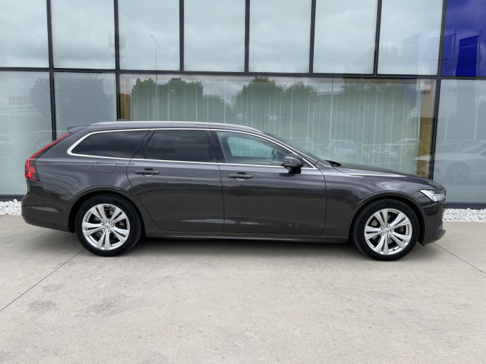 Volvo V90 D4 MOMENTUM PRO Aut 1.maj. 2.0 d Momentum