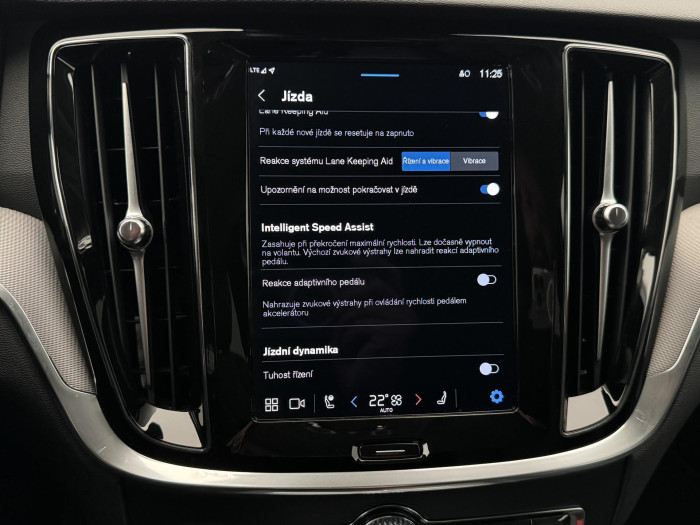 Volvo V60 CC B5 AWD PLUS