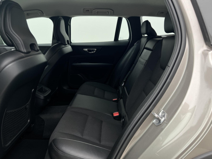 Volvo V60 CC B4 AWD AUT 2.0 CC CC