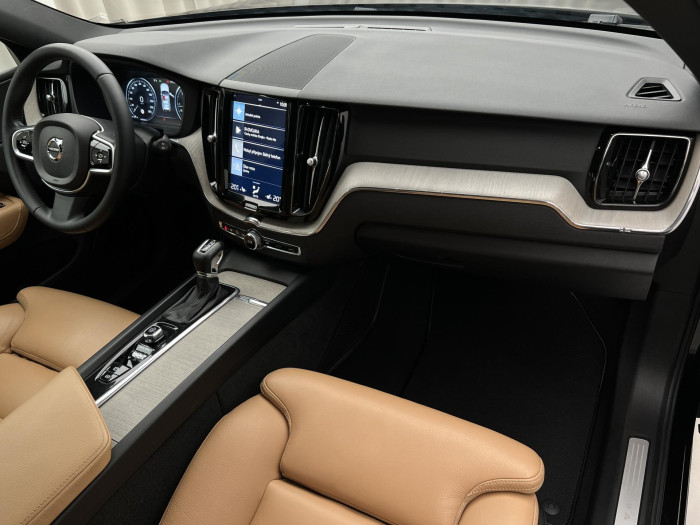 Volvo XC60 D4 AWD INSCRIPTION AUT CZ 2.0 d