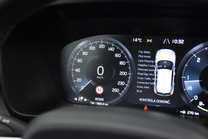 Volvo XC40 D3 INSCRIPTION AUT REZERVACE 2.0 d