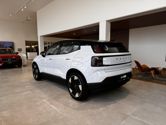 Volvo EX30 PURE ELECTRIC RECH. ULTRA RWD