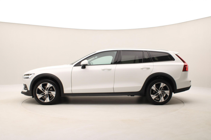 Volvo V60 CC B4 AWD MOMENTUM AUT 1.maj. 2.0 CC CC Momentum