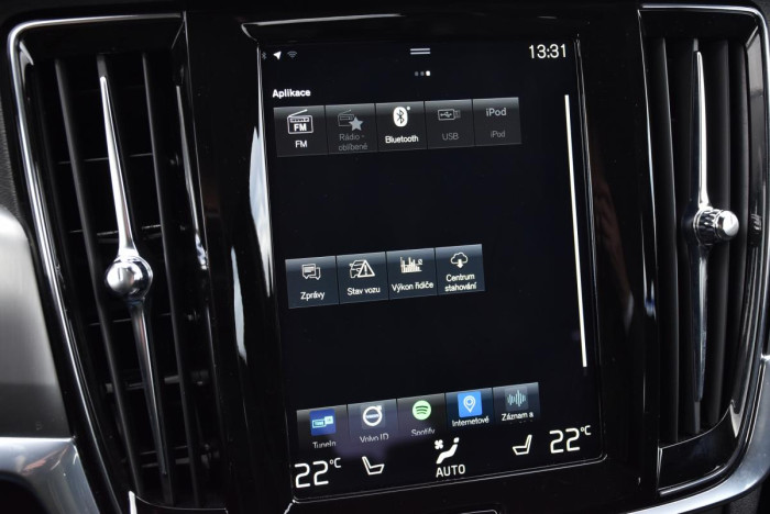 Volvo V90 D4 AWD MOMENTUM REZERVACE 2.0 d Momentum