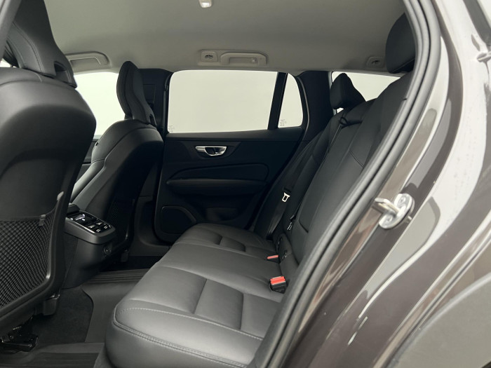 Volvo V60 CC B5 AWD PLUS BRIGHT AUT