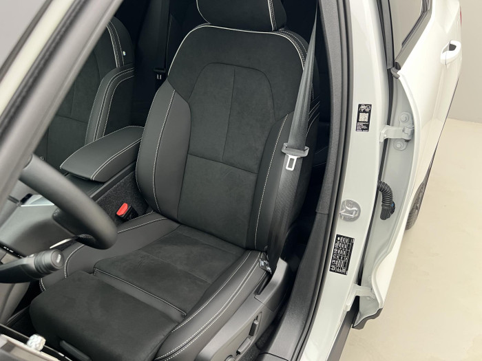 Volvo EX40 PURE ELECTRIC TWIN ULTRA