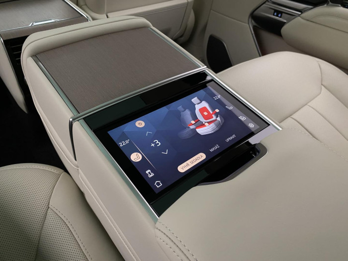 Land Rover Range Rover P530 AUTOBIOGRAPHY REZERVACE