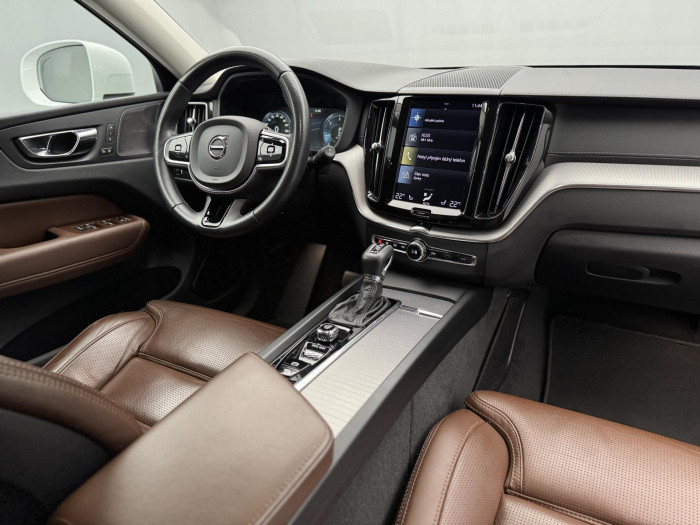 Volvo XC60 D5 AWD INSCRIPTION AUT CZ 2.0 d