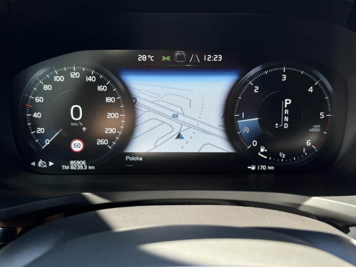 Volvo V60 D3 MOMENTUM Aut CZ REZERVACE 2.0 d Momentum