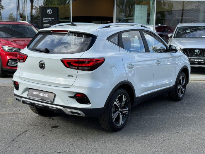 MG ZS ESSENTIAL PLUS 1.5DVVT