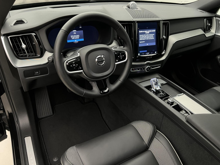 Volvo XC60 B5 AWD ULTRA BLACK EDITION AUT 2.0 Edition