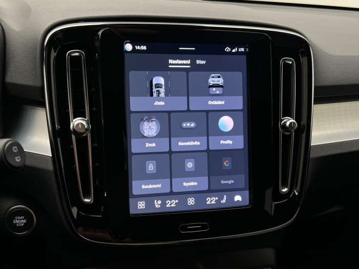 Volvo XC40 B3 DARK PLUS AUT