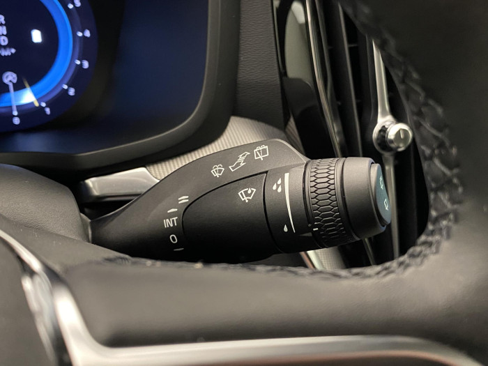 Volvo V60 B4 DARK PLUS AUT CZ