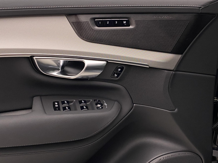 Volvo XC90 B5 AWD AUT BLACK EDITION ULTRA 2.0 Edition