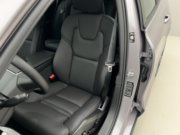 Volvo V60 B4 AUT DARK PLUS