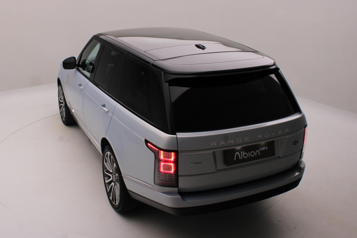 Land Rover Range Rover HYBRID AUTOBIOGRAPHY REZERVACE