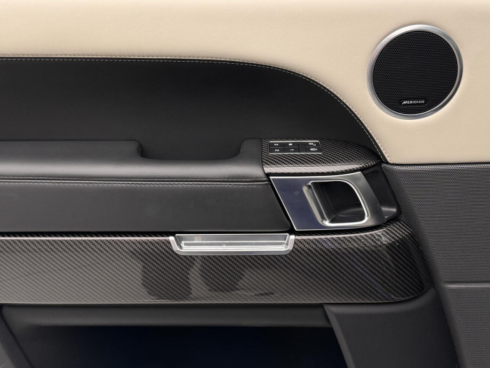 Land Rover Range Rover Sport P525 AUTOBIOGRAPHY REZERVACE