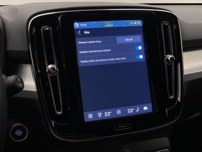 Volvo XC40 B3 DARK PLUS AUT CZ