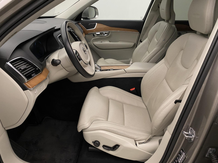 Volvo XC90 B5 AWD INSCRIPTION AUT CZ