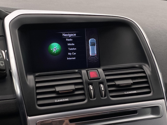 Volvo XC60 D4 AWD MOMENTUM AUT 2.4 d Momentum