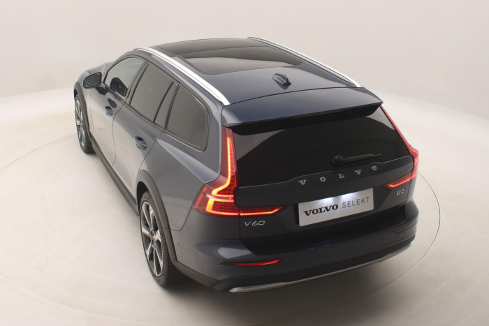 Volvo V60 CC B5 AWD ULTIMATE AUT 1.maj 2.0 CC CC