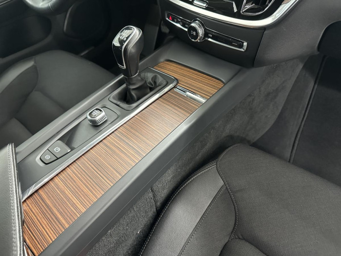 Volvo V60 D3 MOMENTUM REZERVACE 2.0 d Momentum