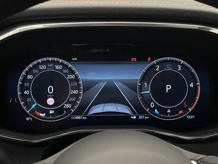 Jaguar F-Pace D300 R-DYNAMIC HSE REZERVACE 3.0 d Dynamic