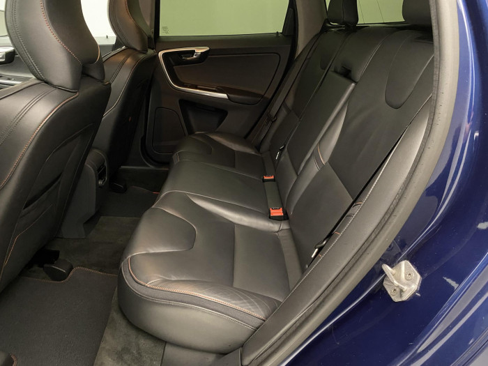 Volvo XC60 D4 AWD MOMENTUM 2.4 d Momentum