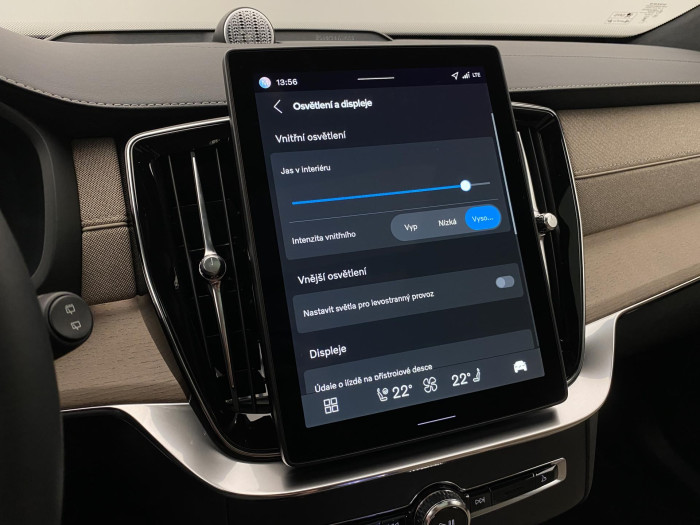 Volvo XC90 T8 AWD RECHARGE DARK ULTRA 7m
