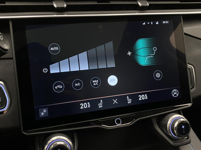 Lynk & Co 01 PHEV DCT AUT REZERVACE