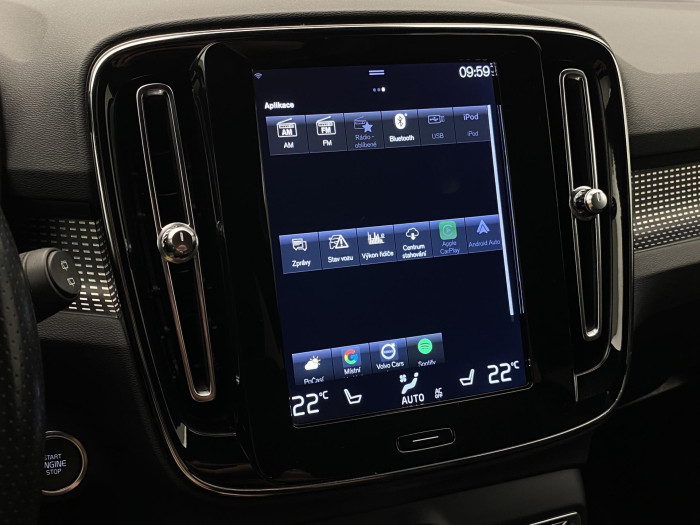 Volvo XC40 D4 AWD R-DESIGN AUT CZ 2.0 d