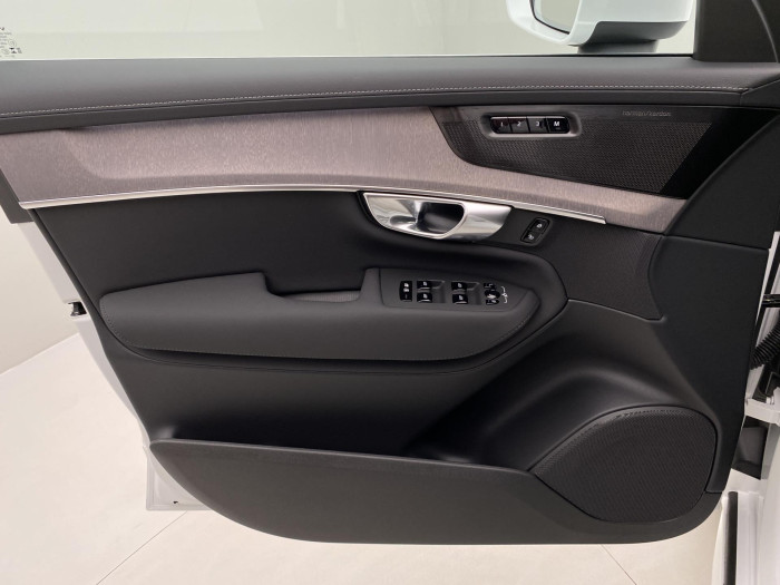 Volvo XC90 T8 AWD RECHARGE BRIGHT PLUS 7m