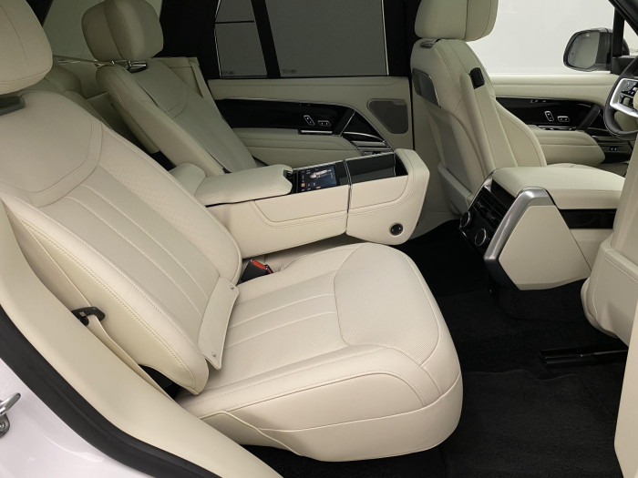 Land Rover Range Rover P530 AUTOBIOGRAPHY REZERVACE