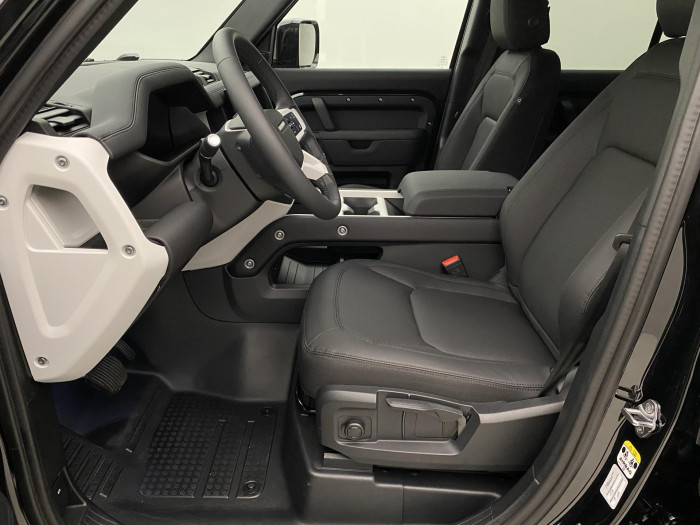 Land Rover Defender 110 D200 S AWD AUT REZERVACE 3.0 d