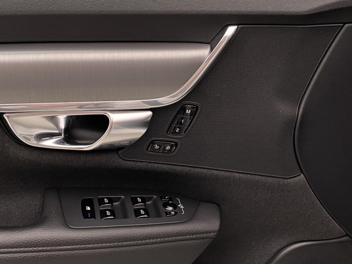 Volvo V90 T5 MOMENTUM AUT CZ 2.0 Momentum