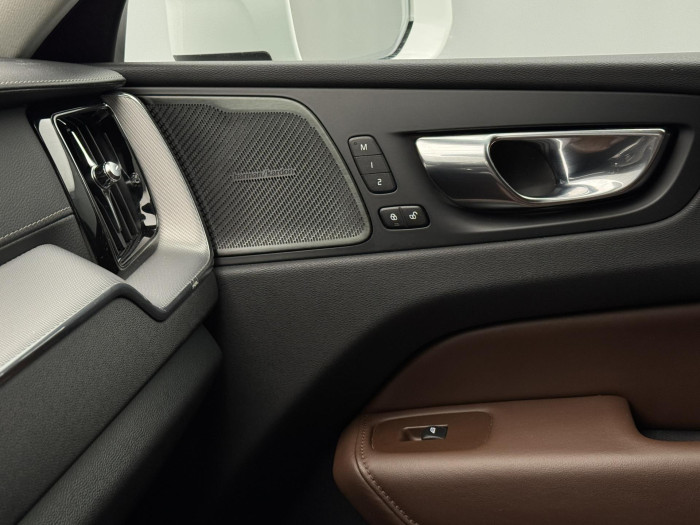 Volvo XC60 D5 AWD INSCRIPTION AUT CZ 2.0 d