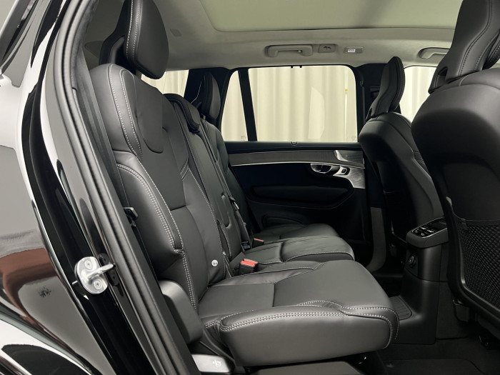Volvo XC90 T8 AWD RECHARGE DARK ULTRA AUT