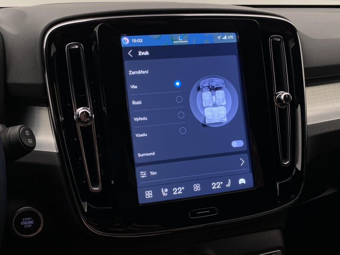 Volvo XC40 B3 DARK PLUS AUT CZ